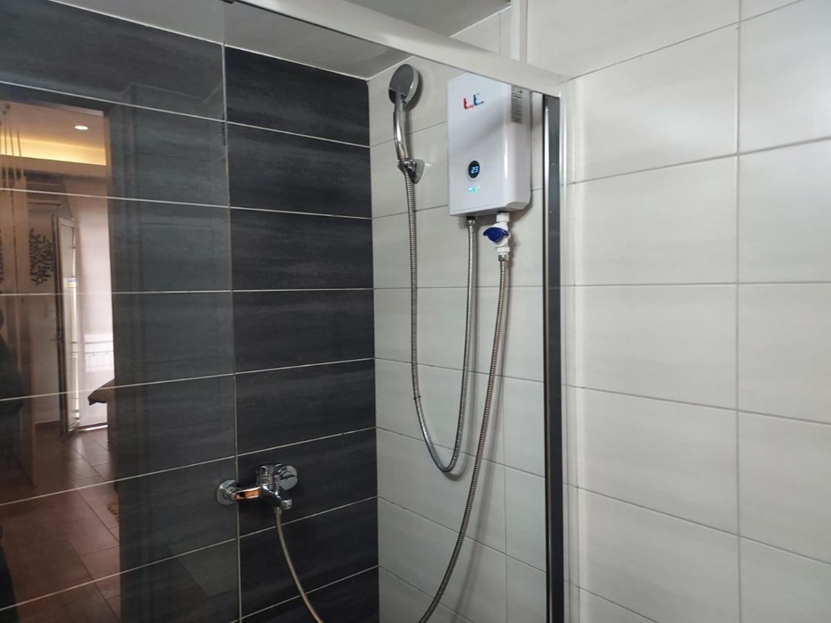 Acropolis Metro Station Flat 2 Apartment Atena Exterior foto