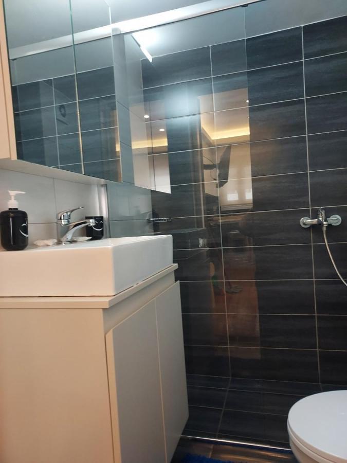 Acropolis Metro Station Flat 2 Apartment Atena Exterior foto